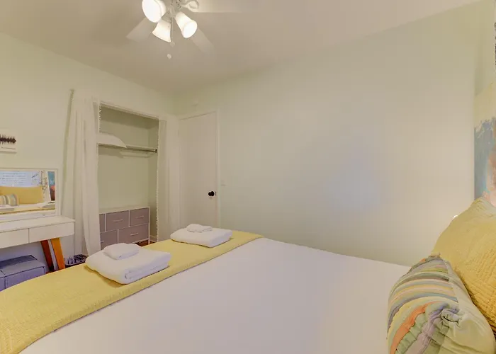 Modern Renovated Apartment